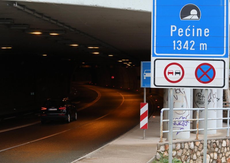 Problemi u prometu: Požar u tunelu Pećine, zapalilo se teretno vozilo