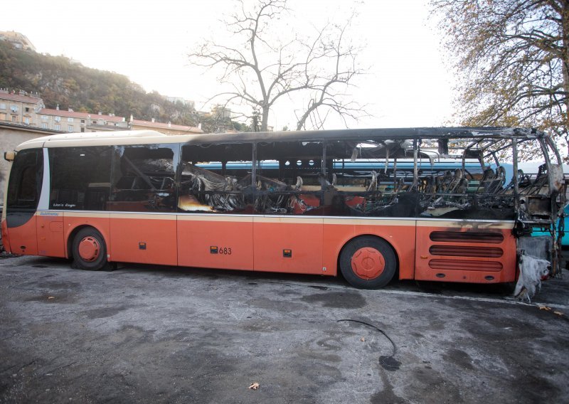 Nakon požara još četiri autobusa Autotroleja završila na pregledu