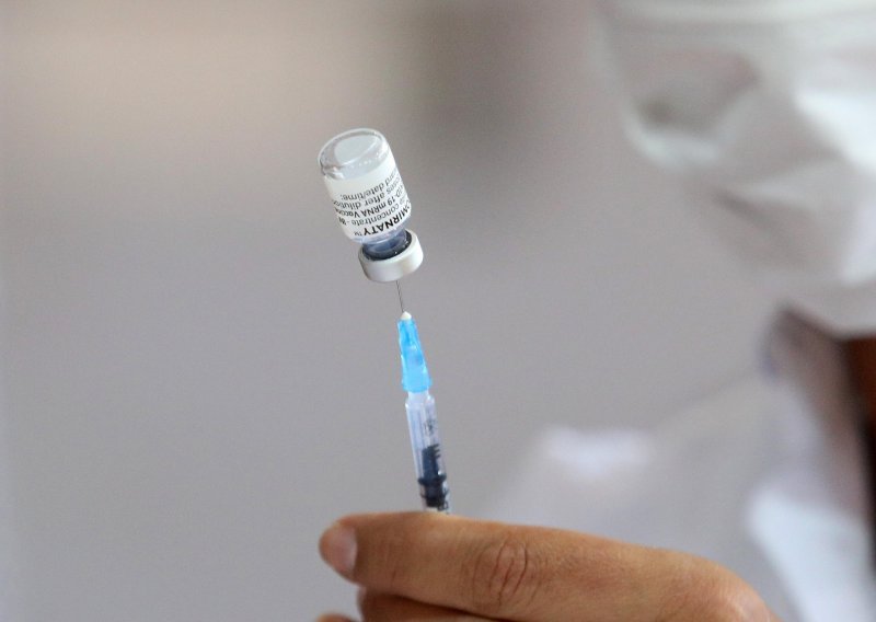 Kina ubrzava razvoj cjepiva za omikron varijantu