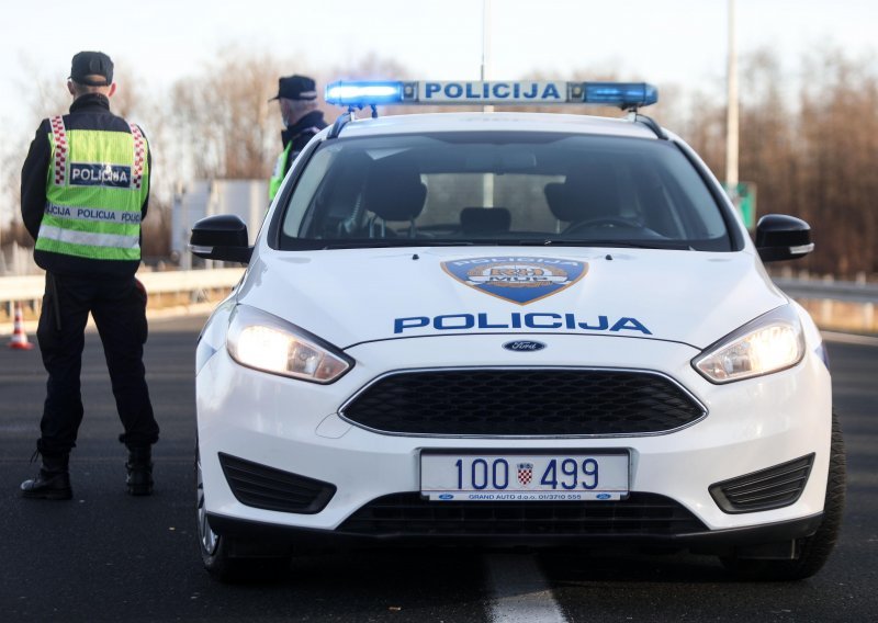 Pijani vozač bez vozačke bježao policiji, kažnjen zatvorskom kaznom