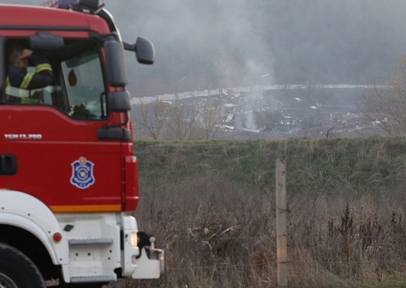 [FOTO/VIDEO] Eksplozija u tvornici protugradnih raketa u Beogradu: Poginulo najmanje dvoje ljudi, traga se i za nestalima