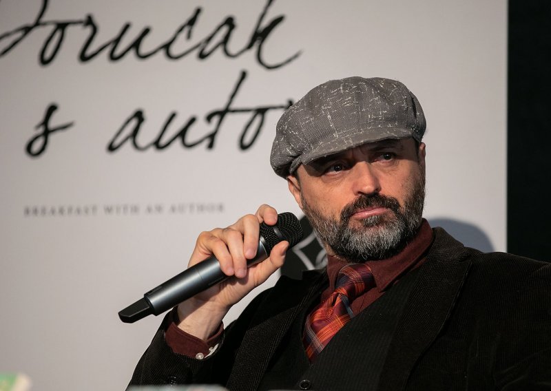 Damir Karakaš je dobitnik Nagrade Meša Selimović: Čast mi je, pisao sam taj roman držeći se njegovih savjeta