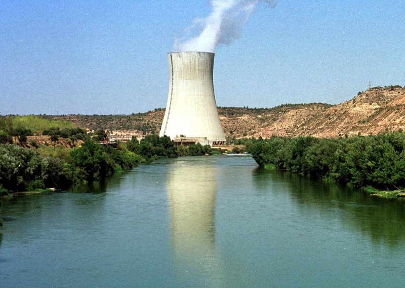 Njemačka vlada postigla dogovor o produljenju rada nuklearki do proljeća