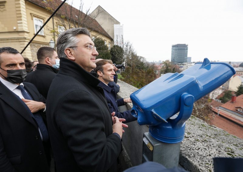 'Plenković se šepurio kao Napoleon gledajući u nebo, ne mareći da avione plaćaju građani koji se smrzavaju'