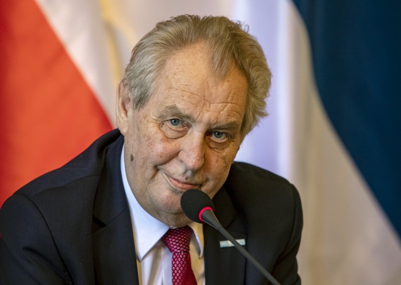 Češki predsjednik Zeman otpušten iz bolnice nakon 46 dana