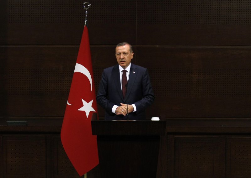 Veliki sultan Erdogan kani pokoriti regiju