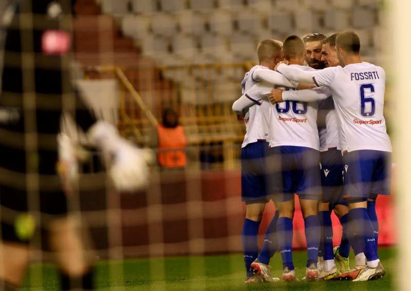 [VIDEO/FOTO] Hajduk pregazio Istru! Eurogolovi Livaje i Fossatija, 'Bijeli' su došli do treće pobjede zaredom i privremeno 'zasjeli' na treće mjesto HT Prve lige