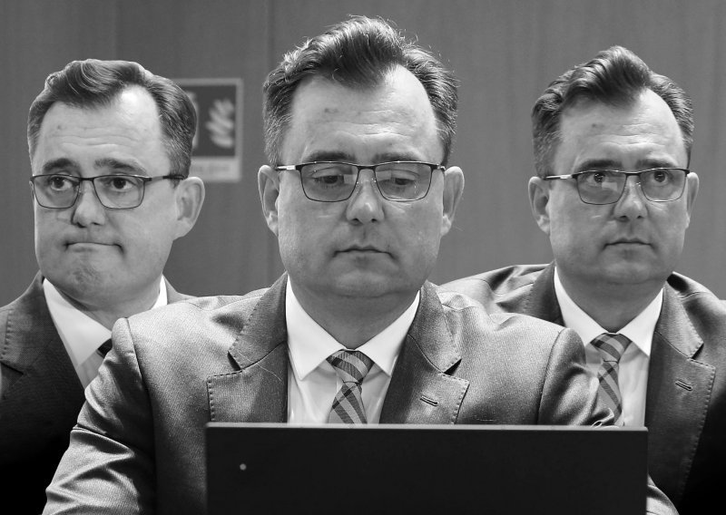 U političkoj igri Damir Vanđelić je remizirao, je li obnova matirana?