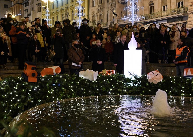 [FOTO] Otvoren Advent, kreće posebna regulacija prometa. Šefica jasna: Pandemija diktira tempo. Ako brojke nastave rasti...