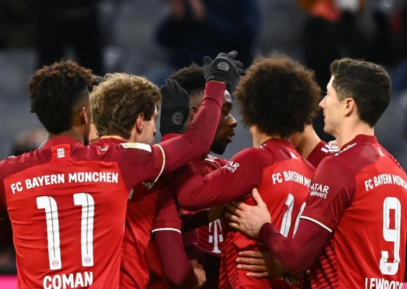 Bayern se vratio na vrh, Stanišić nakon karantene u momčad