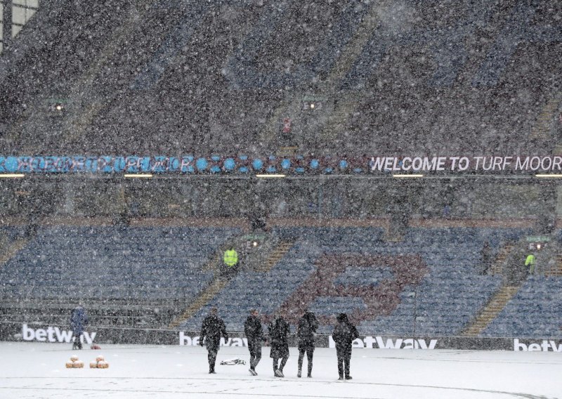 Nije prvi put da je otkazana utakmica u Engleskoj, ali da baš ovo bude razlog... I to još u studenome!