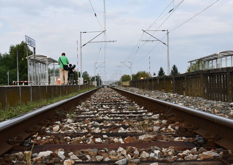 Muškarac poginuo u naletu vlaka na pruzi Koprivnica-Varaždin
