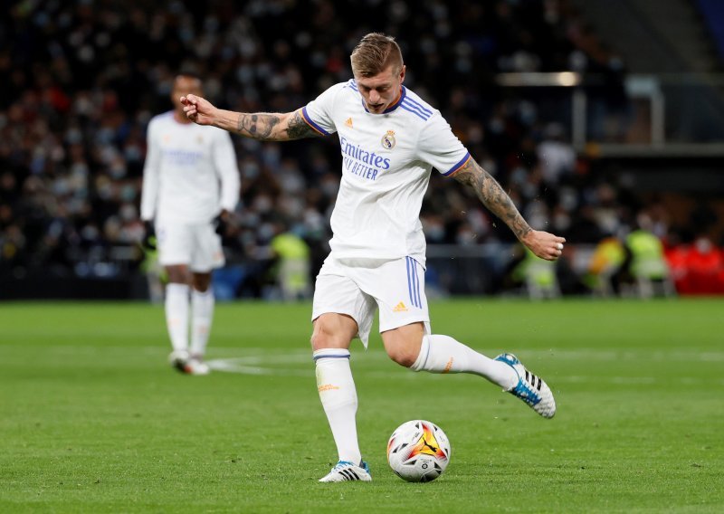 [FOTO] Minimalno slavlje Real Madrida! Gostima iz Bilbaa presudila slučajna asistencija Luke Modrića za Karima Benzemu