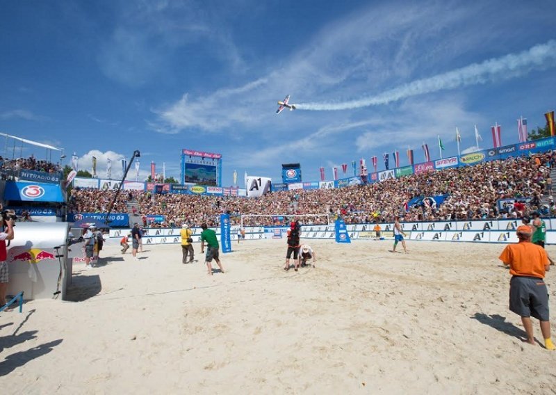 Finale, Airshow, plesačice i još mnogo toga