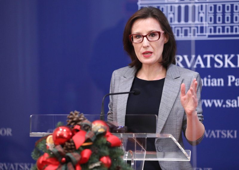 [VIDEO] Orešković o Povjerenstvu za sukob interesa: Predsjednik više neće morati imati položen pravosudni ispit; traži se netko tko će imati doseg 'lupača pečata'