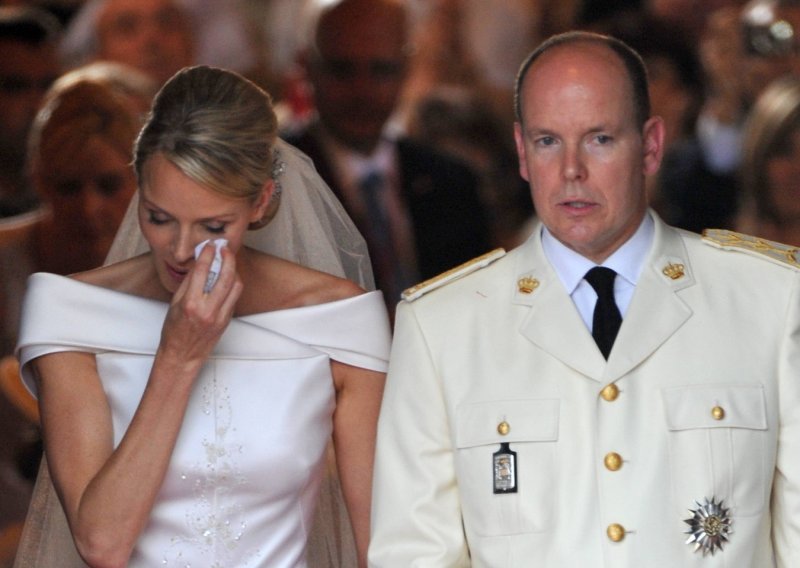 Uoči svog vjenčanja s Albertom princeza Charlene pokušala je pobjeći čak tri puta