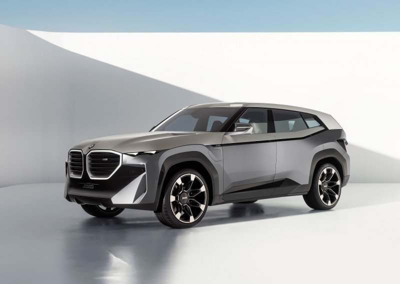 [FOTO/VIDEO] BMW pokazao Concept XM: Snaga i luksuz izvan svih konvencija