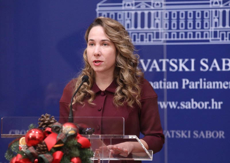 [VIDEO] Selak Raspudić poziva Plenkovića i Fuchsa da studentima plate testiranje na koronavirus