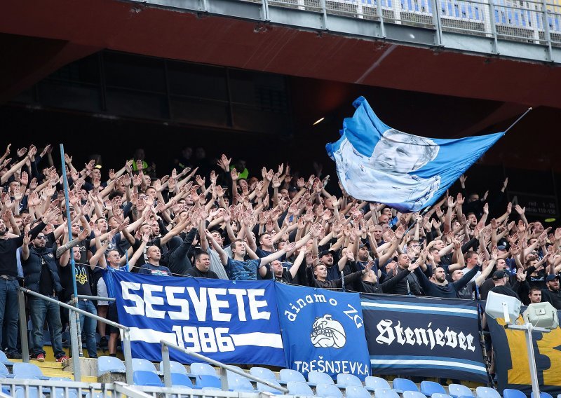 Ovakvih scena na maksimirskom stadionu već dugo nije bilo; Bad Blue Boysi bili su u posebnoj 'misiji'