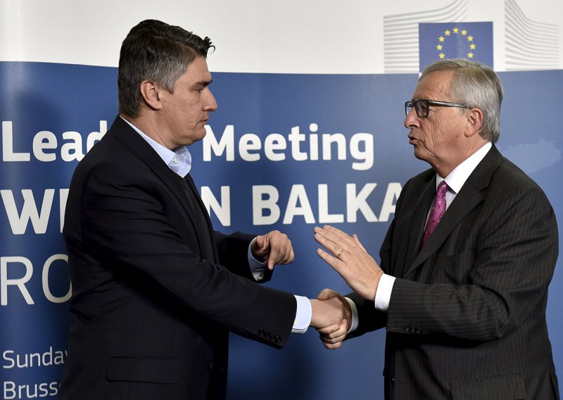 Burno u Bruxellesu: Cerar prijeti raspadom EU, Vučić spominje oružje