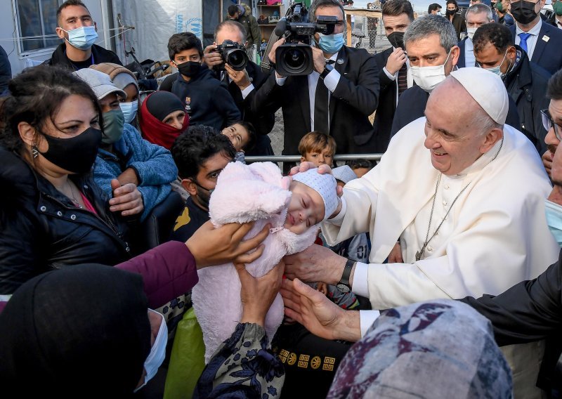 Papa Franjo: Pad nataliteta u Italiji je tragedija