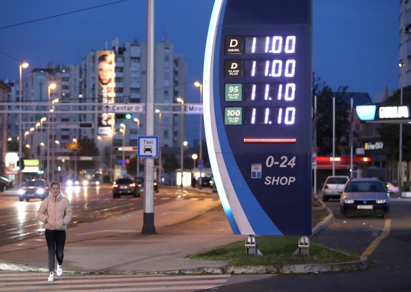 Došle nove cijene goriva, benzin će biti dosta jeftiniji, dizel tek par lipa po litri