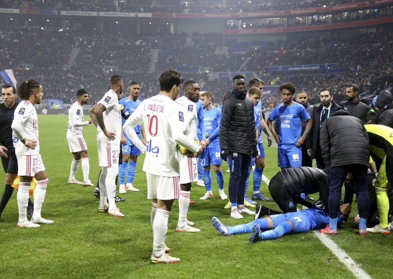 Zanimljiva ideja prvog čovjek Lyona; evo što predlaže ukoliko za vrijeme utakmice dođe do ozljede nogometaša u navijačkim izgredima