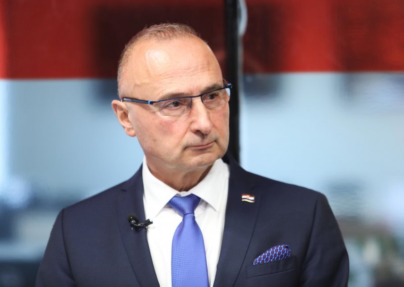 Grlić Radman: Probleme u BiH treba rješavati dijalogom, sankcije EU nisu na dnevnom redu