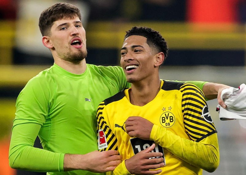 Igrač drastično kažnjen jer je rekao nešto što svi znaju o sucu njemačkog derbija Borussia - Bayern