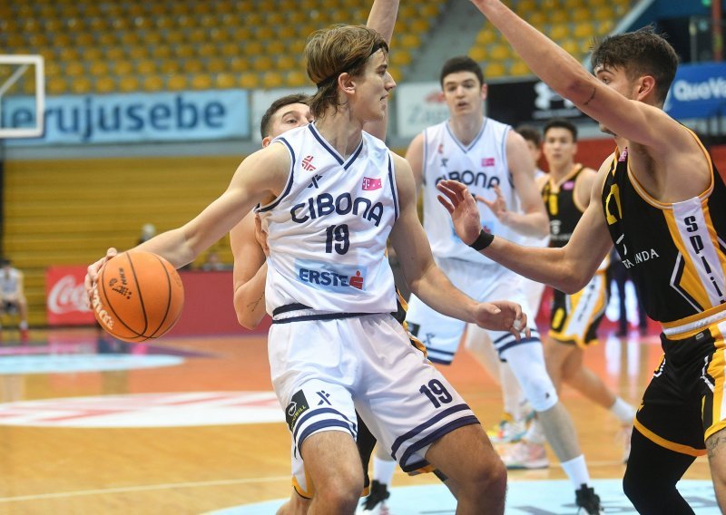 Cibona napokon dočekala pobjedu nad Splitom; a frustraciju dugu deset utakmica naplatila s +22