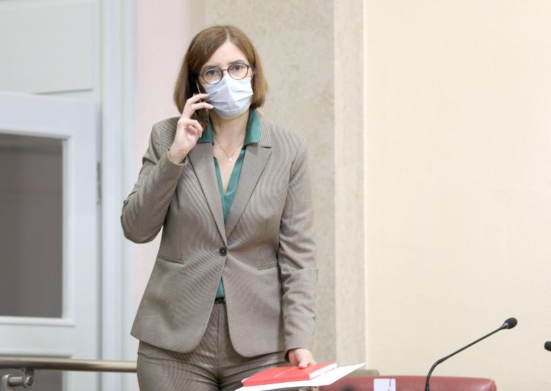Marijana Puljak objavila da je pozitivna na koronavirus