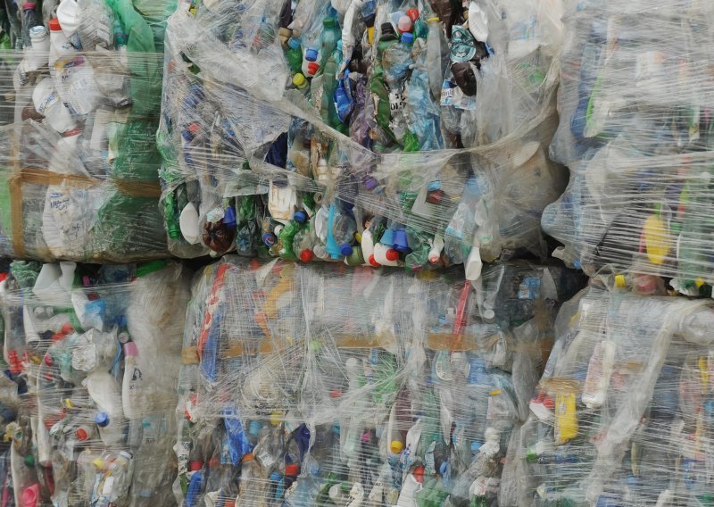 Slovenija će uvesti sustav povratne ambalaže za plastične boce i limenke