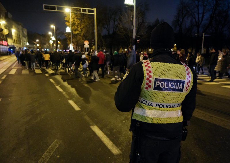 Novi prosvjed protiv mjera u Zagrebu: 'Nećemo niti u pekaru moći bez covid potvrde'