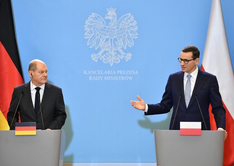 Poljski premijer traži od njemačkog kolege da odustane od Sjevernog toka 2, ne slažu se ni oko drugih tema