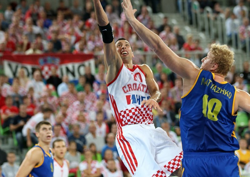 Hrvatska je u polufinalu, navijačko ludilo u dvorani