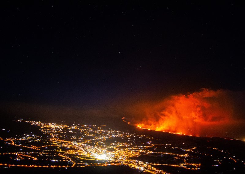 Erupcija na Kanarima: 33.000 ljudi mora se skloniti od vulkanskih plinova