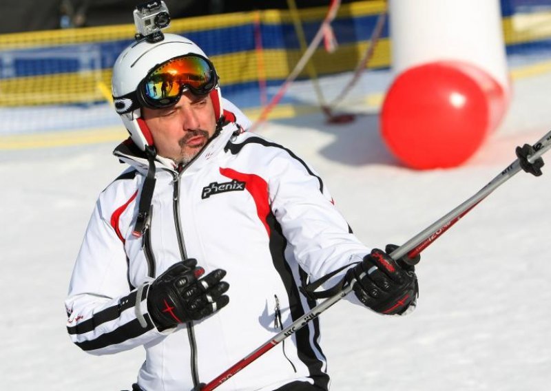 Kako se Tony Cetinski provodi na skijanju