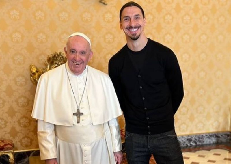 Papa Franjo u Vatikanu je primio Zlatana Ibrahimovića koji je svojim izjavama iskreno nasmijao Svetog Oca