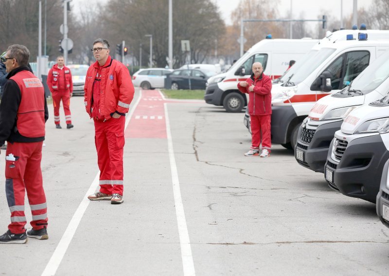 Hitra reakcija nakon prosvjeda: Već je pokrenuto donošenje uredbe za veće plaće vozačima saniteta