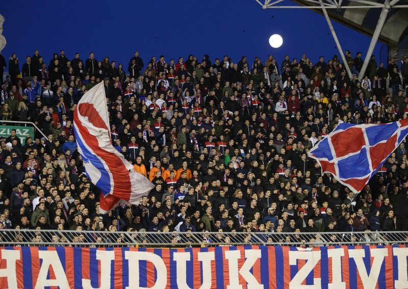 Poljud će biti rasprodan za nedjeljni derbi Hajduka i Osijeka; očekuje nas atmosfera kakvu ta utakmica i zaslužuje