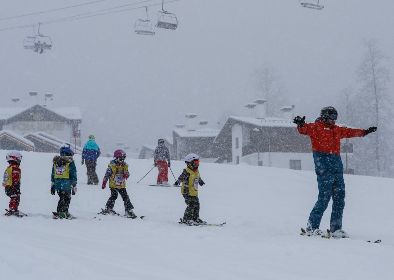Idete na skijanje u Austriju? Djeca će vam trebati tzv. Ninja putovnice - ako nisu cijepljena