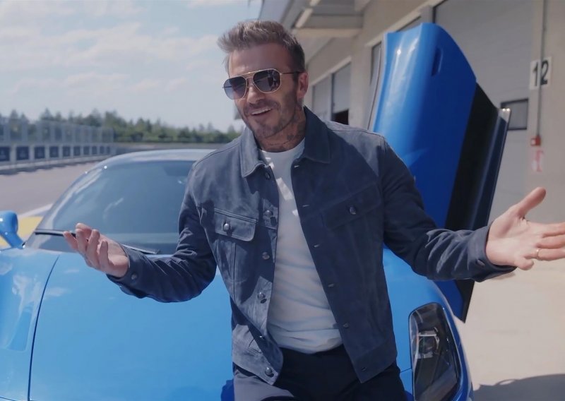 David Beckham ove godine ne štedi na poklonima, a zasad ih kupuje samom sebi