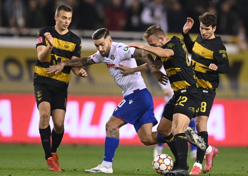 [VIDEO/FOTO] Hajduk i Osijek derbi na Poljudu završili bez golova; Nenad Bjelica isključen, Lovre Kalinić skinuo penal...