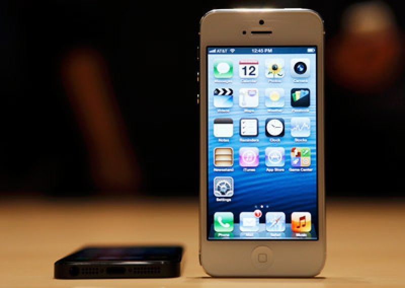 Apple već sprema iPhone 5S?