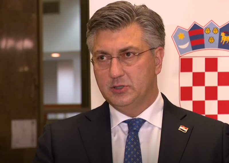 Plenković: Kako Milanović zna da će potpisi biti ukradeni, što je on neki vidovnjak, vidoviti Milan? Raspudić i Milanović su blizanci