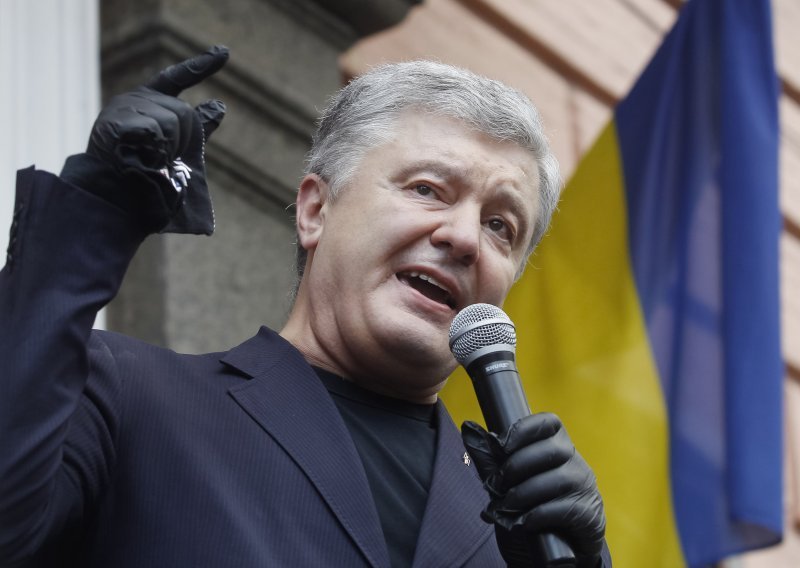 Bivši ukrajinski predsjednik Porošenko osumnjičen za veleizdaju