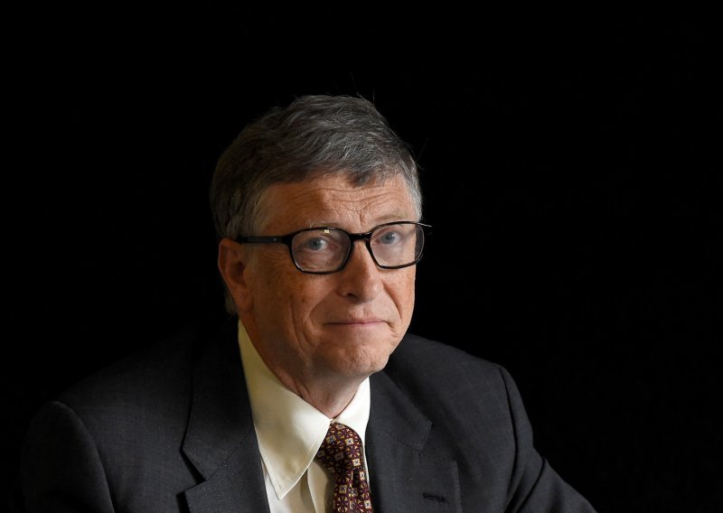 Bill Gates o teorijama zavjere: Zašto bih ugrađivao čipove u ljude?