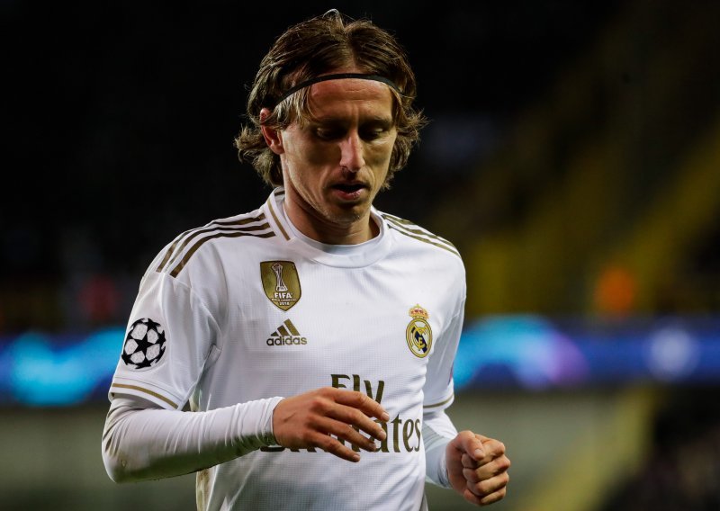 Luka Modrić od Reala traži ono što niti jedan igrač 'kraljeva' u povijesti nije dobio; znači li da je ovo kraj suradnje?