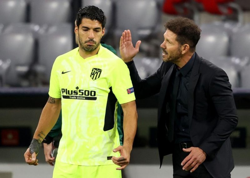 Totalni raskol u Atletico Madridu, bijesni Luis Suarez urlao je na Diega Simeonea: Idiote, opet mi to radiš!