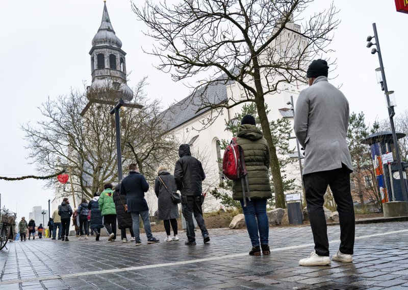 Od kraja prosinca obavezan test za ulazak u Dansku i Švedsku